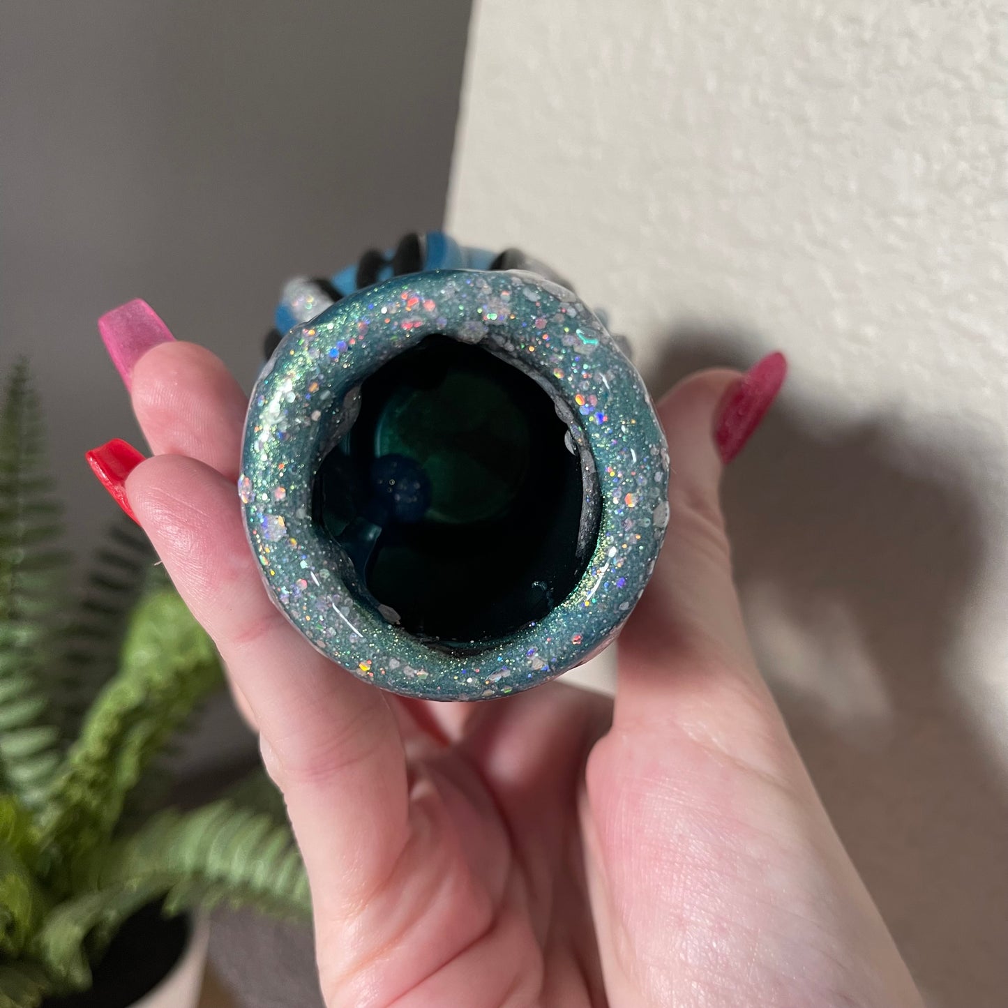 Drippy Wand - Light blue color shift pigment & Obsidian