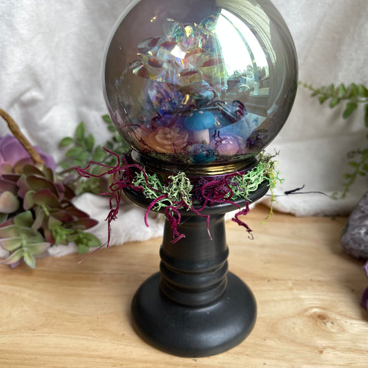 Smokey Rose Globe - black base, dark iridescent ball