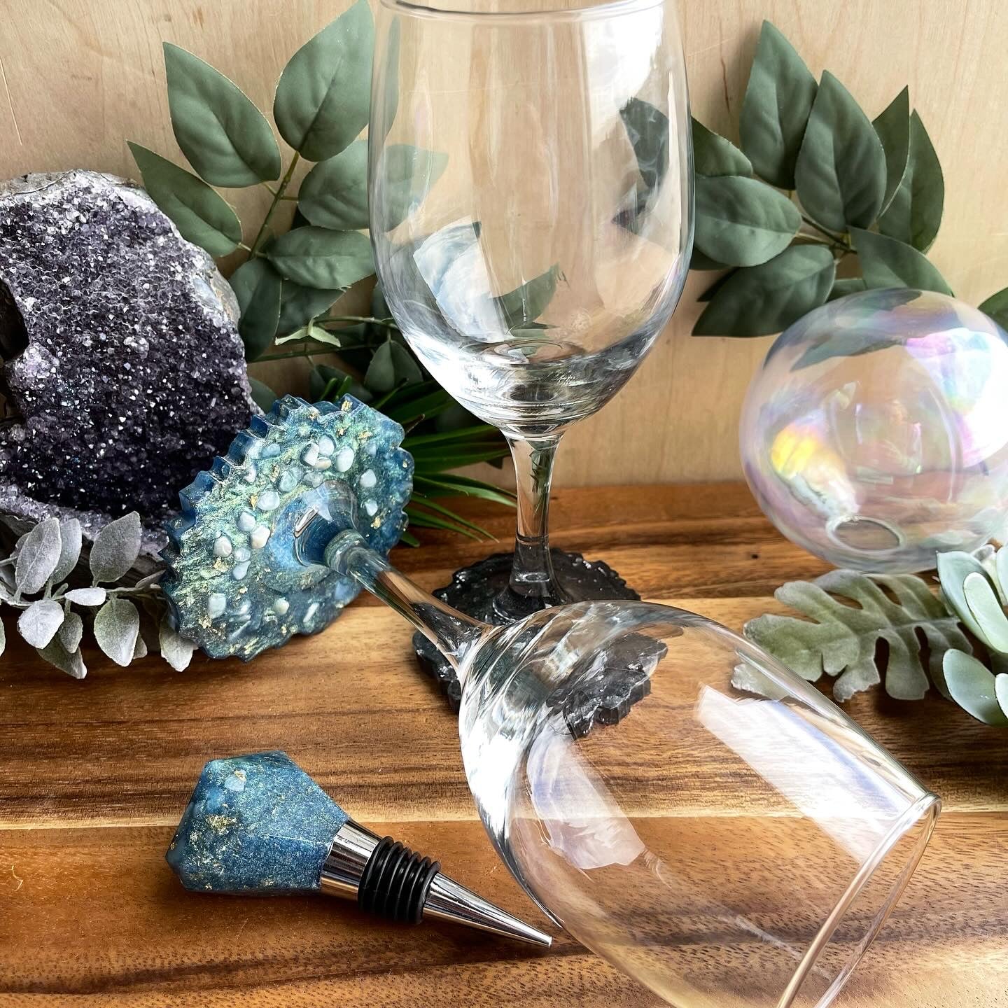 Geode Wine Glasses (set of 4 and wine stopper)  - Saturday 3/23 @ 1pm