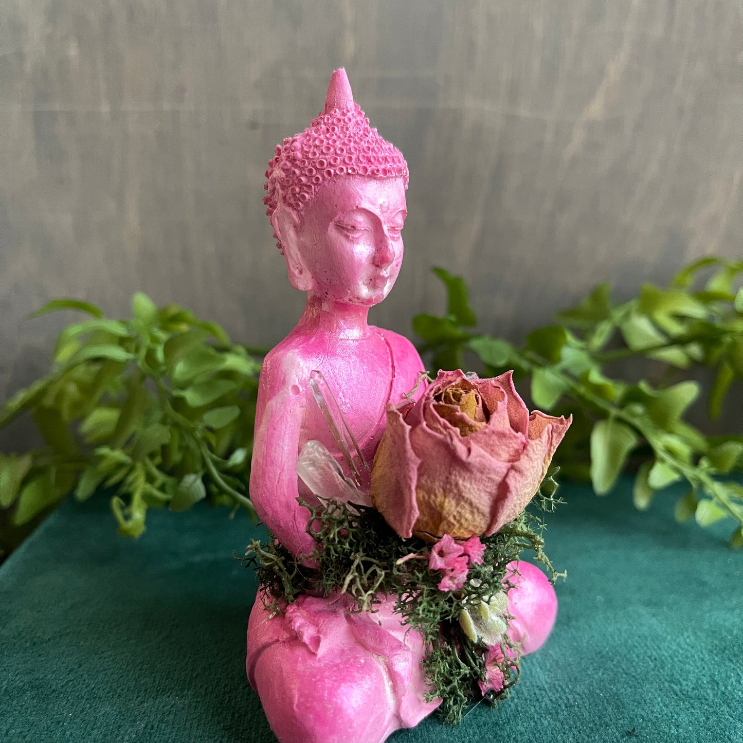 Rose Dhyana Buddha with Quartz